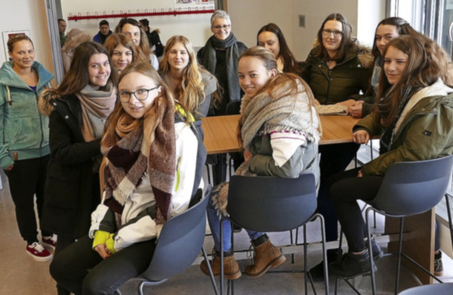 Neugestaltung der Schul-Mensa ist abgeschlossen